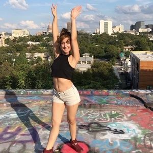 Meet your Posher, Jenny